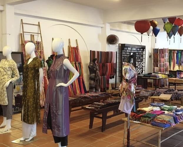 yaly couture hoi an 1024x498 1